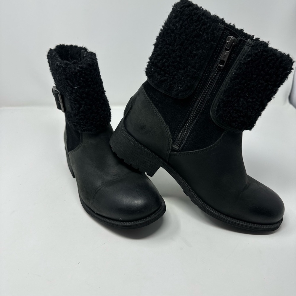 Ugg Women’s Elings Boots Black Suede Leather Buckle Size 7